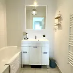 Apartment Central, Balcony, Private Parking Villefranche-sur-Saone