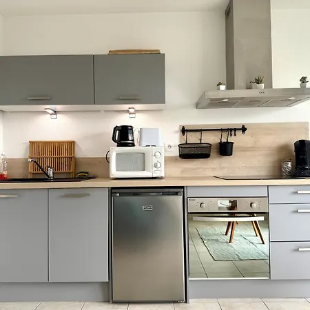 아파트 Central, Balcony, Private Parking *